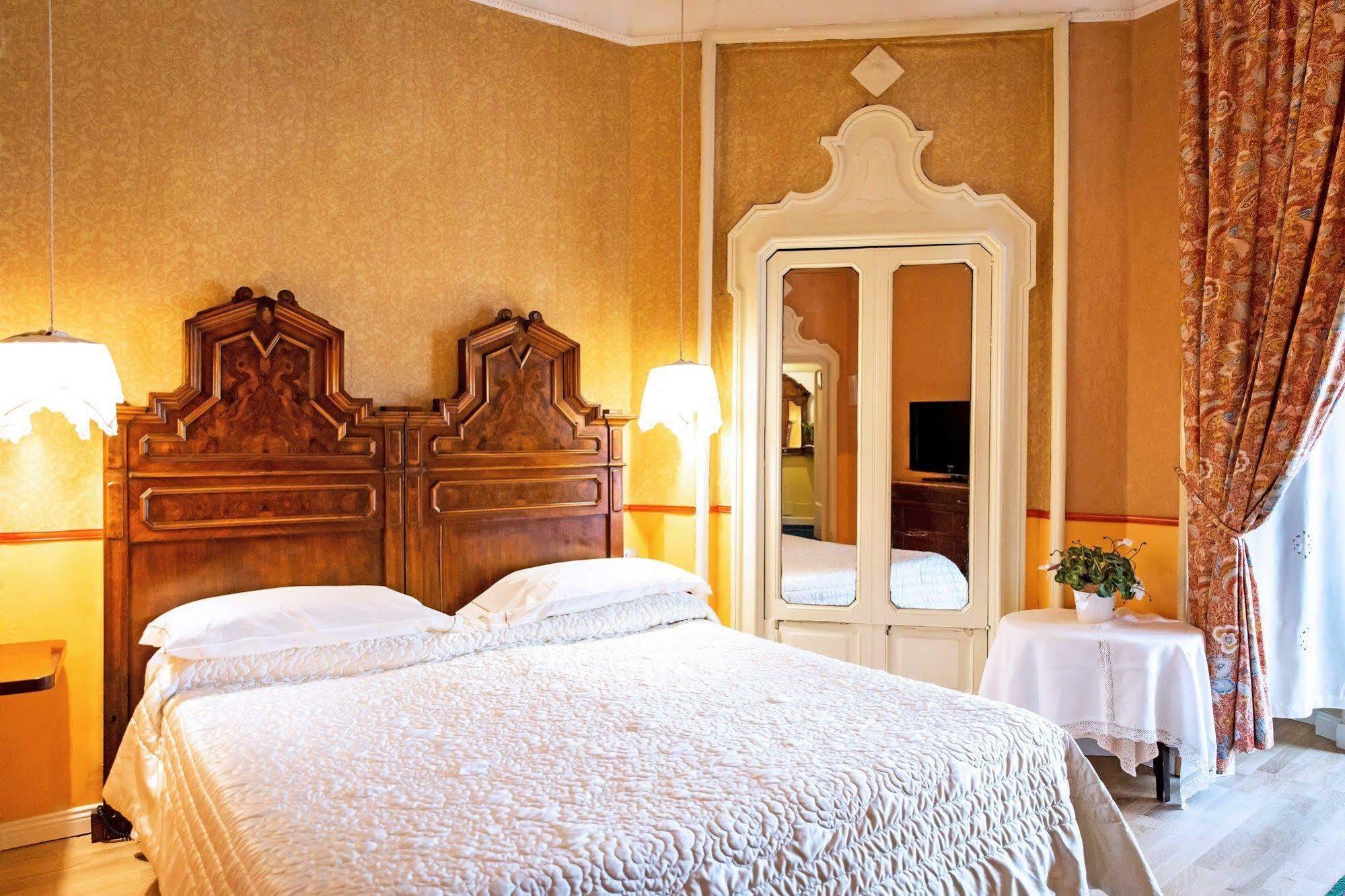 Antica Locanda Solferino Milano Eksteriør billede